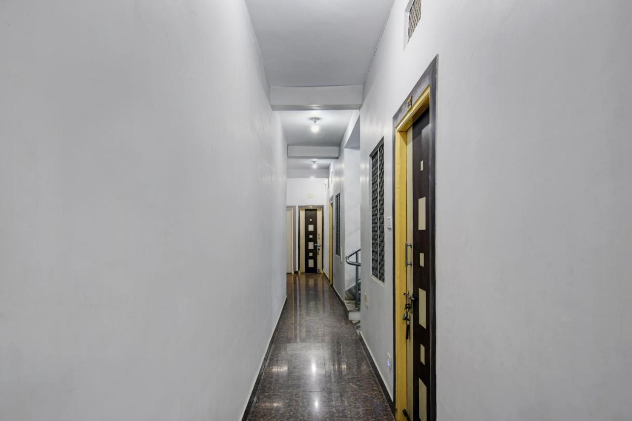 Spot On Ray Palace Hotel Puri Luaran gambar